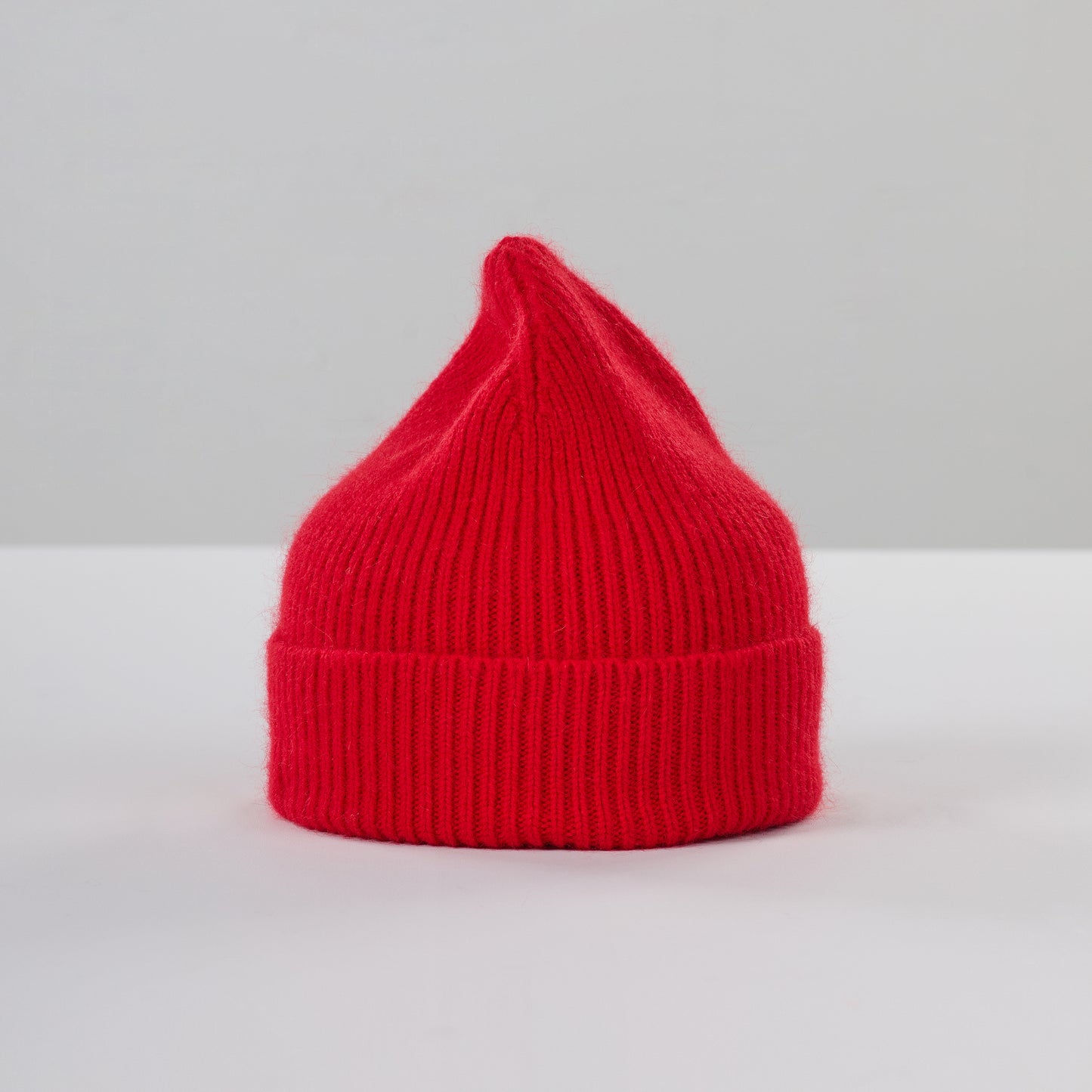 Beanie crimson
