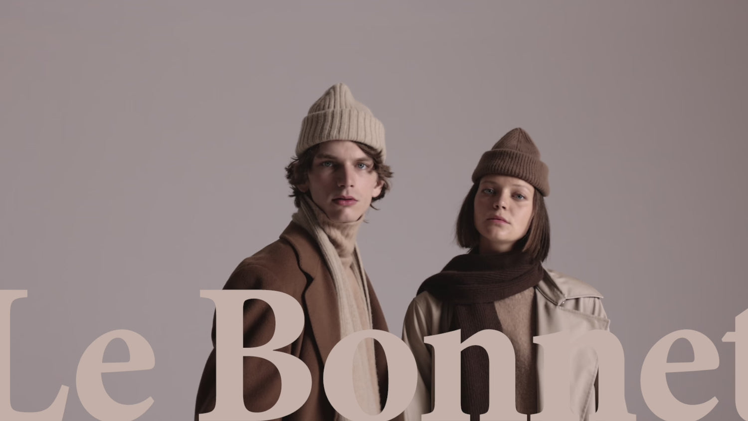 Bildmaterial bereitgestellt von SHOES.PLEASE.