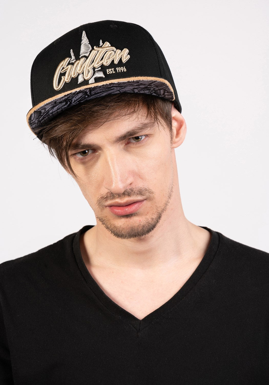 Crafton SCRIPT Snapback Cap schwarz