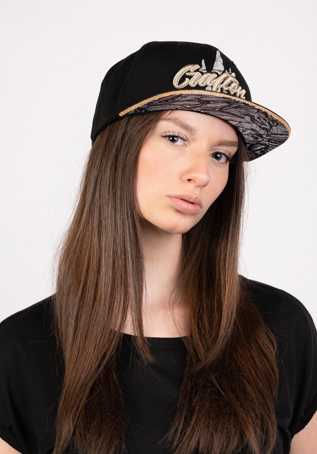 Crafton SCRIPT Snapback Cap schwarz