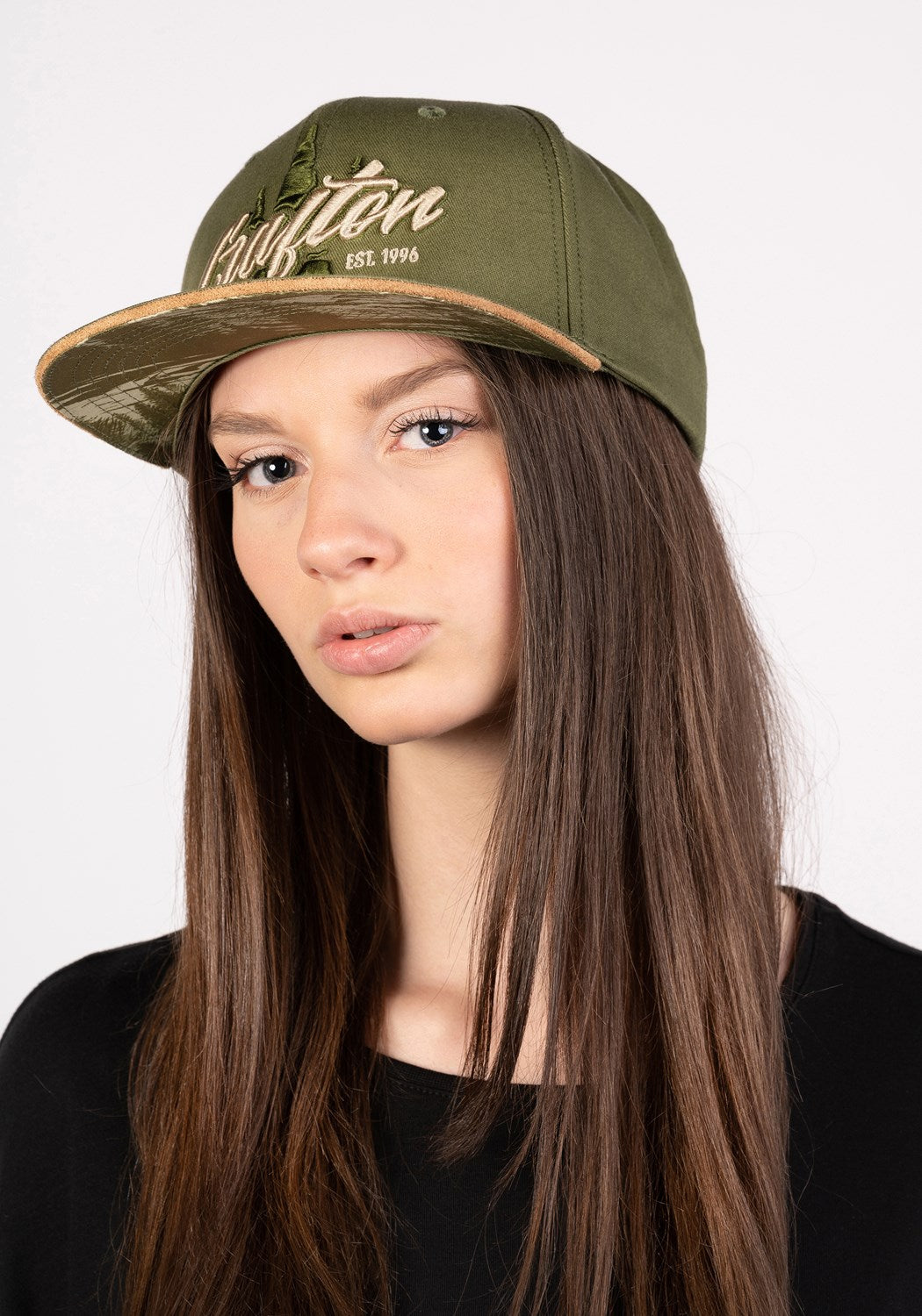 Crafton SCRIPT Snapback Cap olive