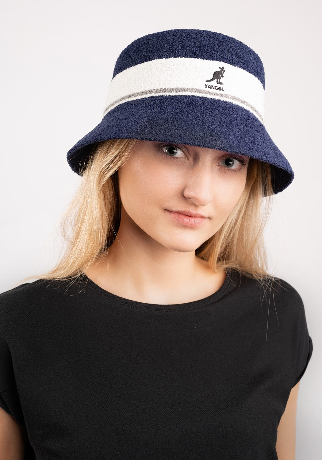 Bermuda Stripe Bucket navy