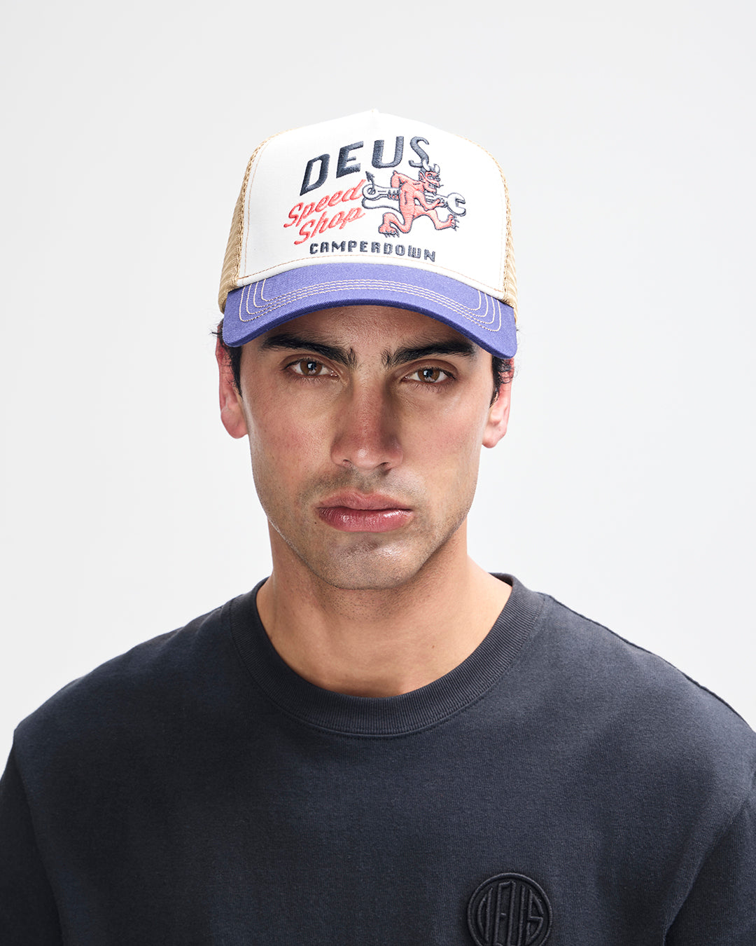 Dogleg Trucker dirty white
