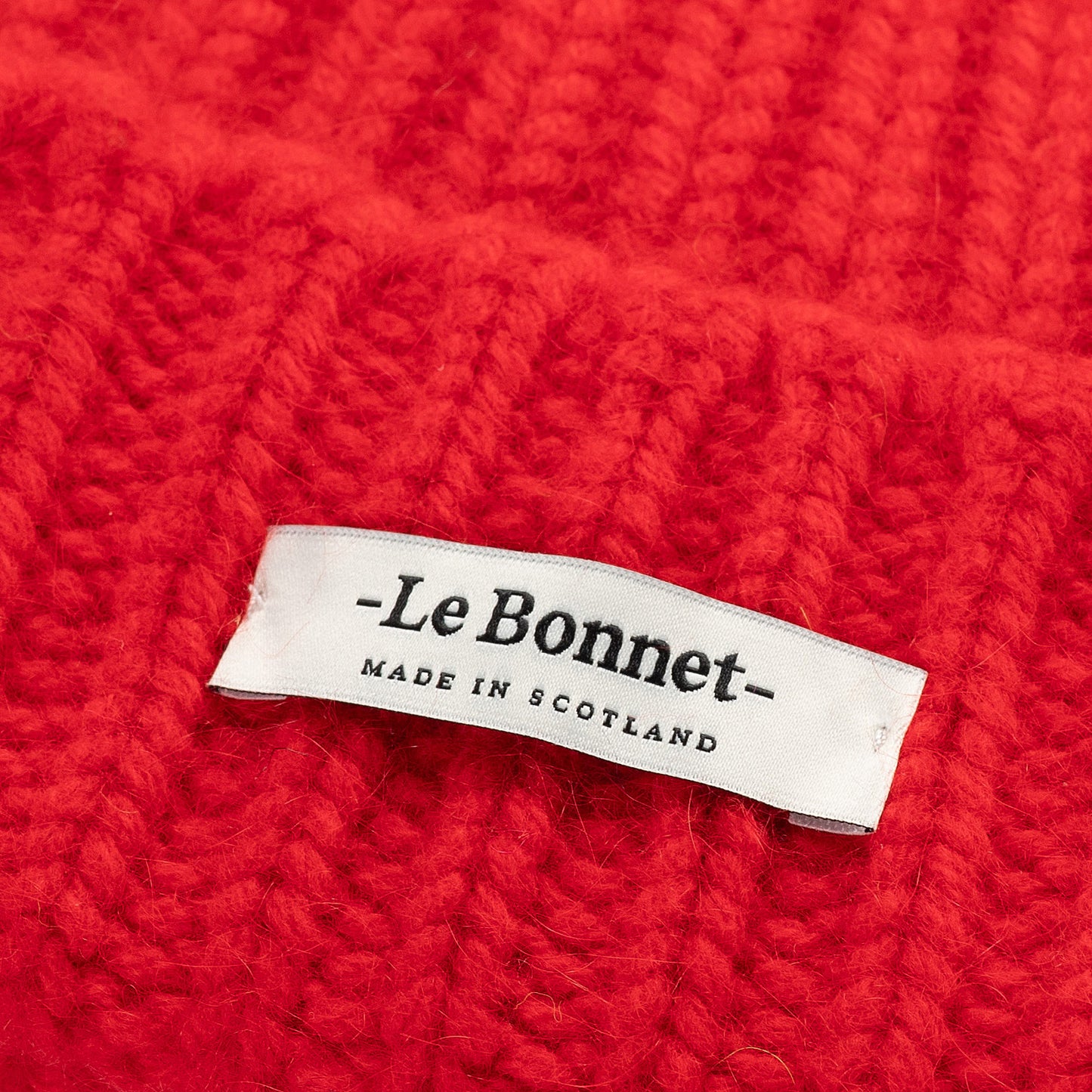 Le Bonnet Logo LBL-012 crimson