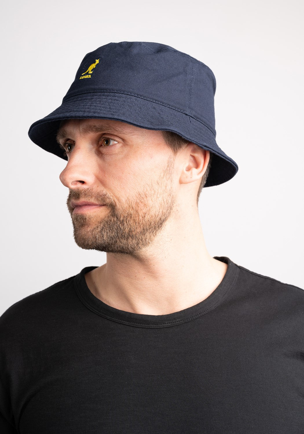 Washed bucket navy