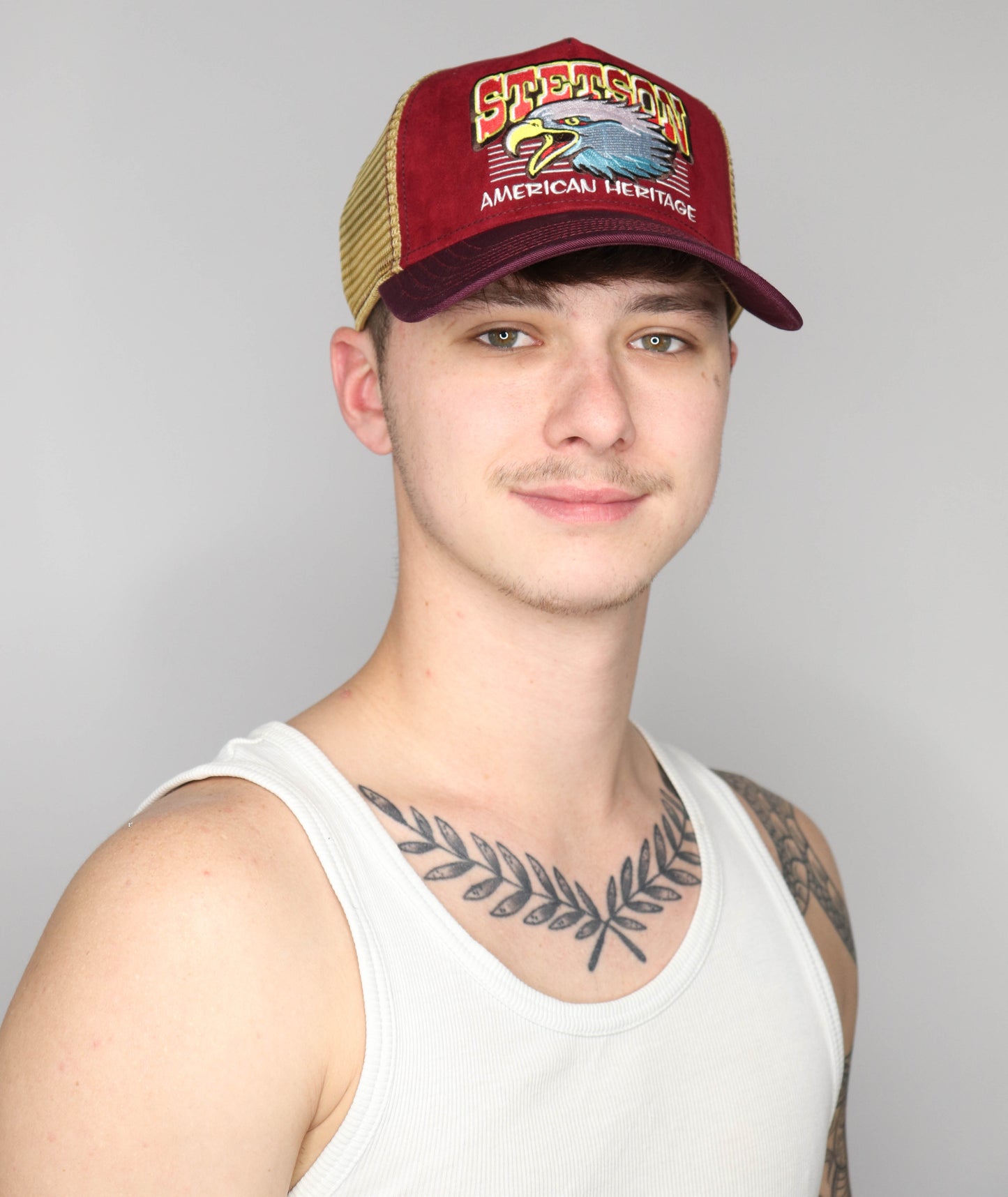 Trucker Cap Eagle Head red